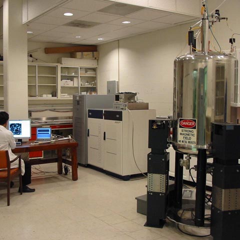 Bruker 9.4T Magnet system lab space